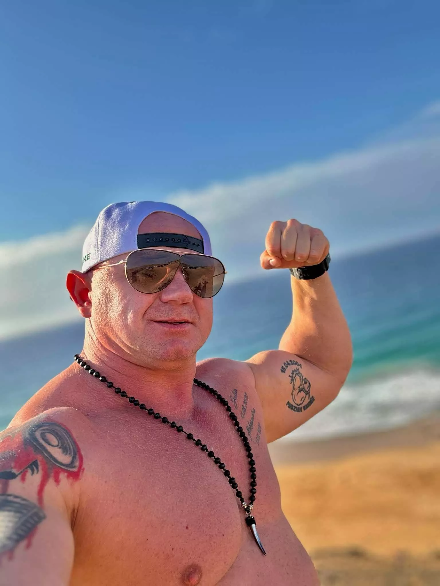 „Krystian Pudzianowski i Pudzian Band: Gorąca premiera teledysku 'Piękna'